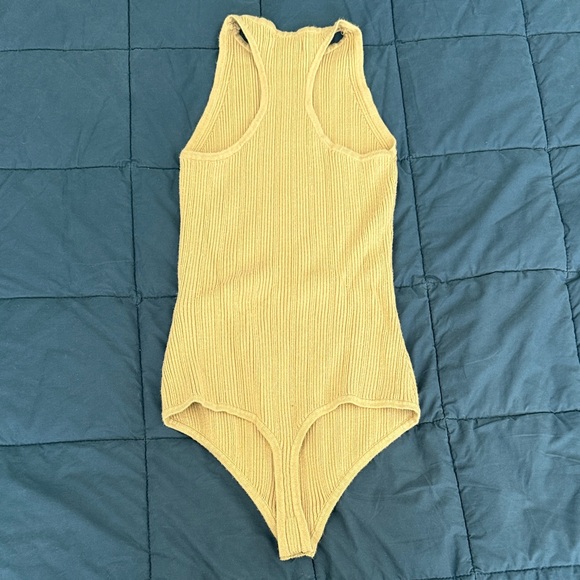 Abercrombie and Fitch Women’s Tan Bodysuit - Picture 2 of 5